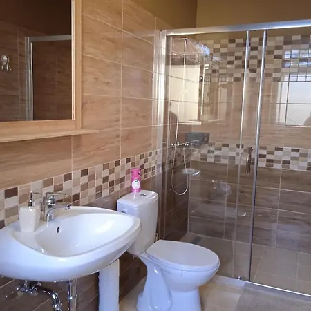 Oersegkapuja Vendeghaz Guest house