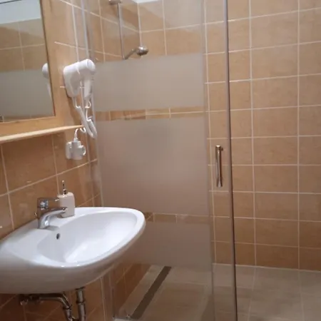 Oersegkapuja Vendeghaz Gasthof Csakanydoroszlo
