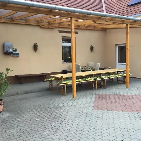 Oersegkapuja Vendeghaz