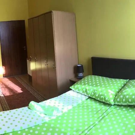 Oersegkapuja Vendeghaz Csakanydoroszlo