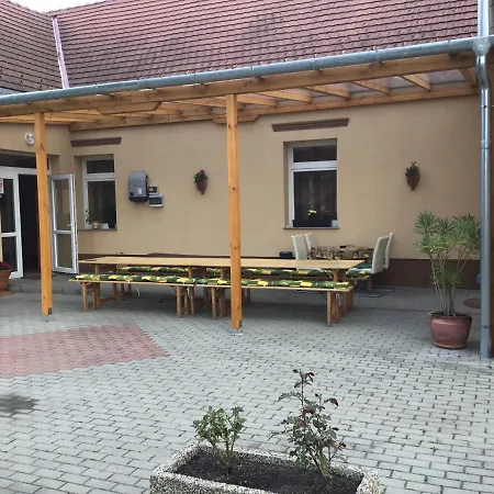 Guest house Oersegkapuja Vendeghaz
